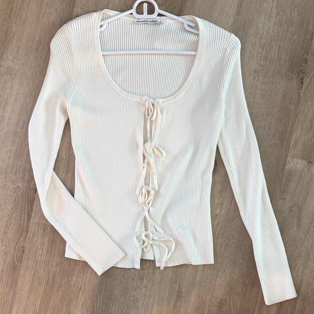 Abercrombie & Fitch White Ribbed Long Sleeve Tie-Front Top
